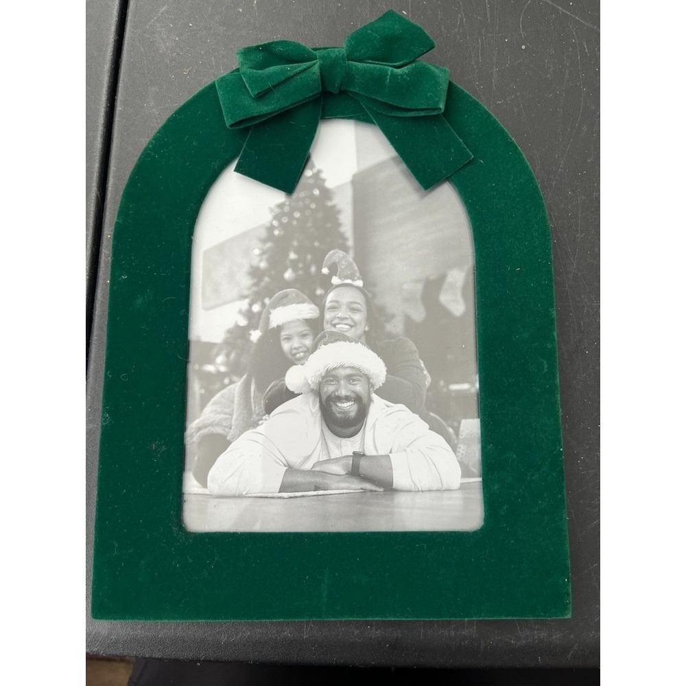 Green Velvet Bow Arched Picture Frame 5x7 Christmas Holiday Festive Modern Chic